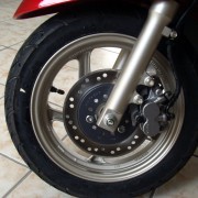 Roda dianteira da Honda Lead 110