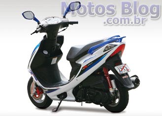 Suzuki Burgman 125ie 2011 Branco e Azul