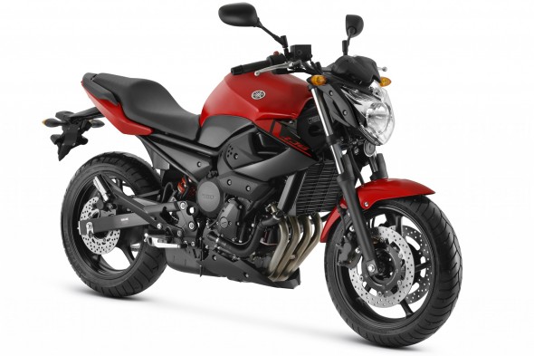 Yamaha XJ6 N 2012 Vermelha