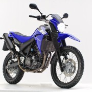 Yamaha XT 660 2010 Azul farol aceso