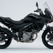 Suzuki DL-650 V-Strom Preta Direita