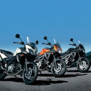 Três cores da Suzuki DL-650 V-Strom