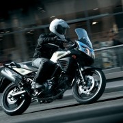 Suzuki DL-650 V-Strom na cidade